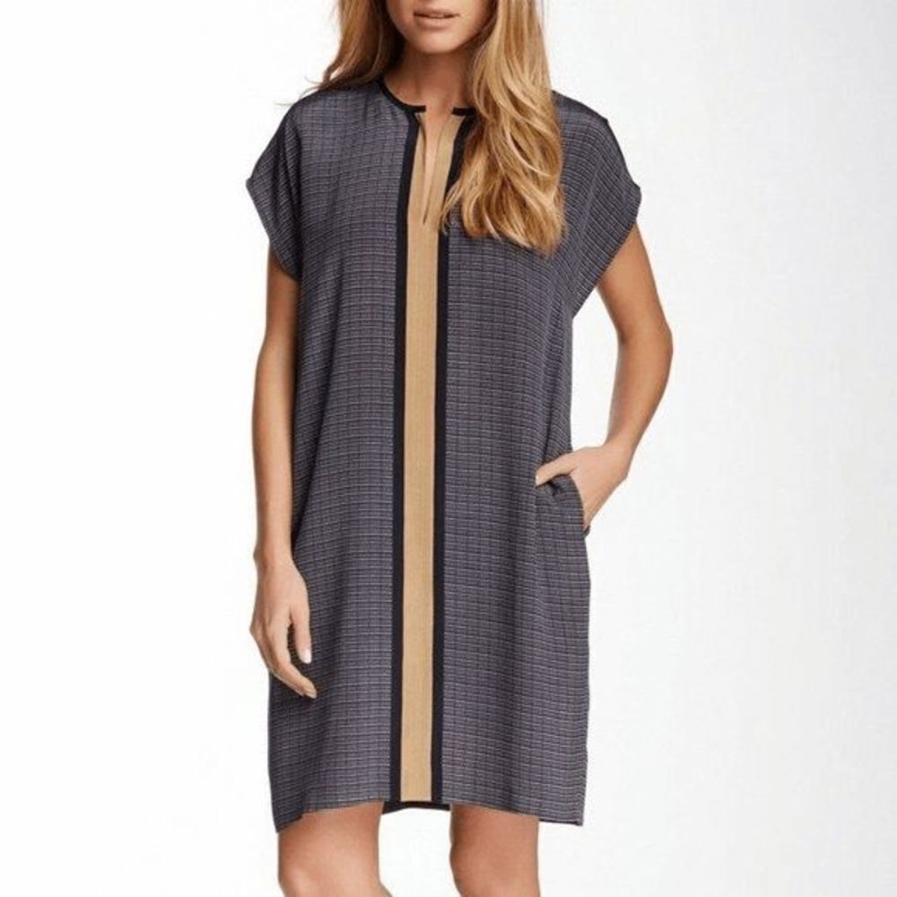 Size XXS Vince Printed 100% Silk Geometric Shift Dress